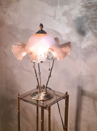 lampe laiton brossé 49x37 avec abat jour dentelle rose verre