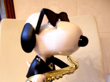 Vintage outlets Snoopy Saxophone Telephone