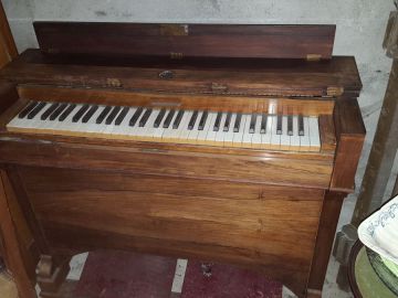 Harmonium en bois à vendre