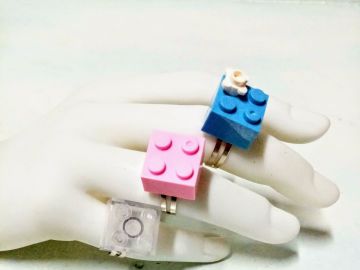 Collier Lego cœur rouge, fleur, se partage en 2 – Luckyfind