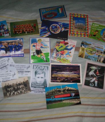 lot cartes postales et papiers pub s sur foot-ball 