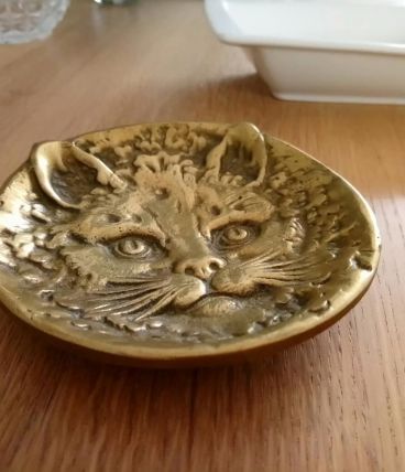 Joli vide poche en bronze "tête de chat" 