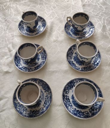 Ensemble tasses et sous-tasses Royal Tudor