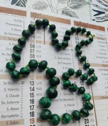 Grand collier de perles pierre de malachite africain