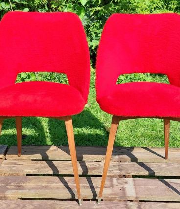 Duo chaises moumoute rouge années 60