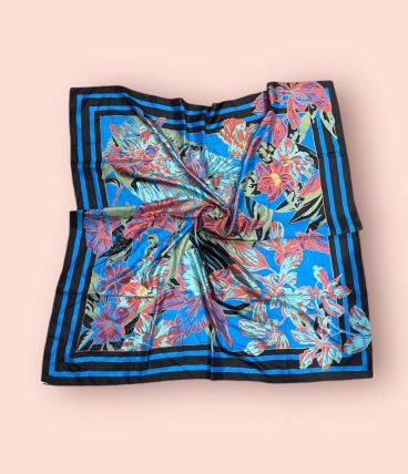 Foulard carré en soie / thai silk