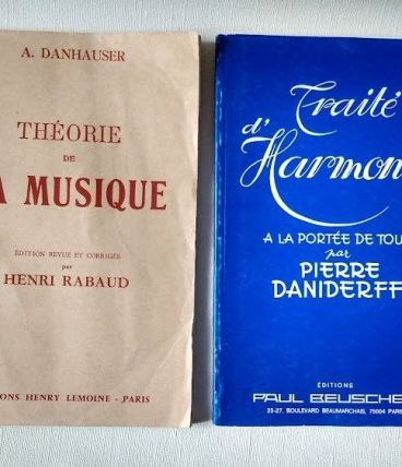 Lot 2 livres : Harmonie P Daniderff et Théorie Musique