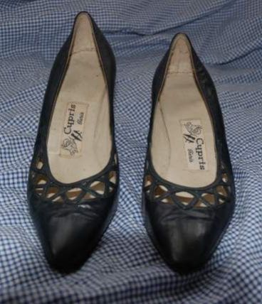 chaussures vintage années 60 escarpins Cypris bleu foncé