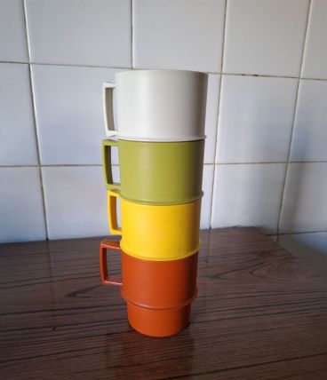 Gobelets/Tasses tupperware 