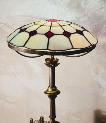 lampe bronze  art nouveau 1900 a 20  abat jour vitrail  styl