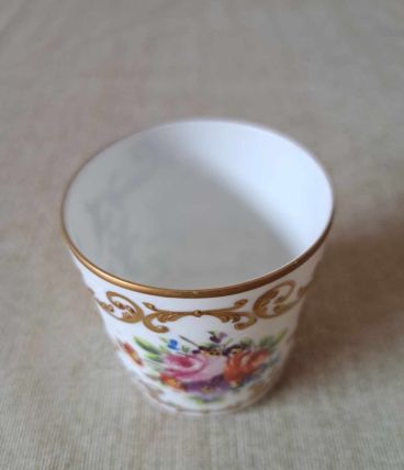 tasse en porcelaine