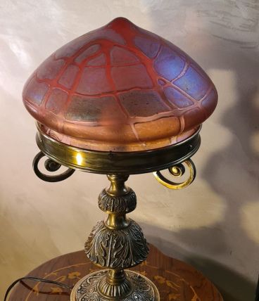 Lampe Art Nouveau autrichienne en bronze  massif avec abat-j