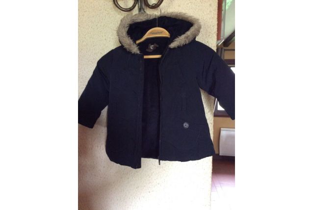 Manteau Marine avec capuche/fourrure 