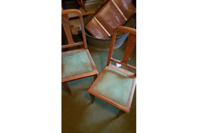 2 chaises en bois VINTAGE