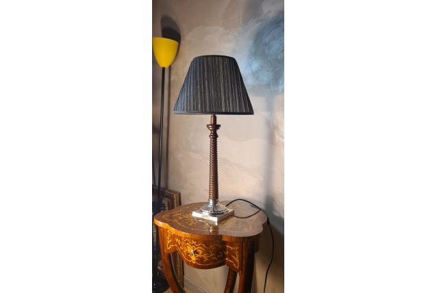 lampe bois strillé sur socle argenté  70x25 classic  60s leg